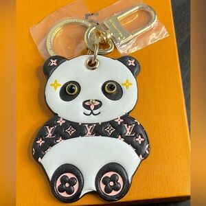 NEW Luxury Keychain / Bag Charm Panda M225 - Brown